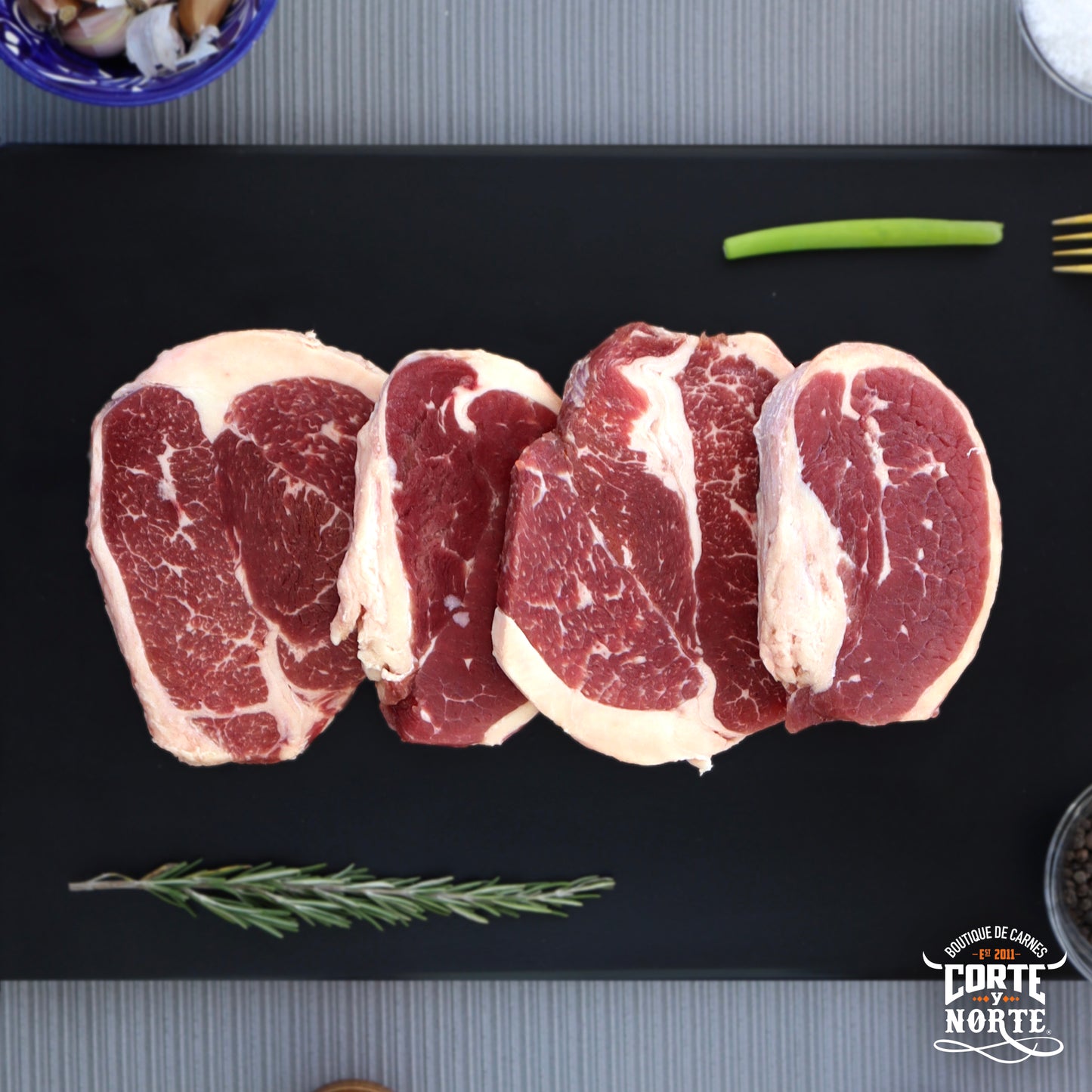 COSTILLA SIN HUESO PAQUETE 4 PIEZAS 740-750 GRS.