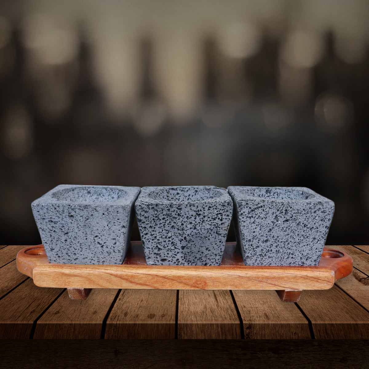 MOLCAJETE SALSERO CON BASE MADERA 3 PZAS.